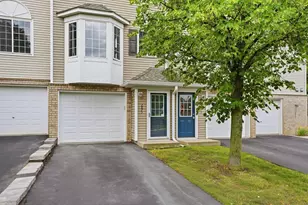 2875 Arboretum Village Trail, Chanhassen, MN 55331 - Photo 2