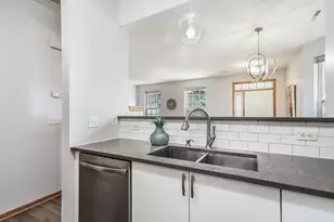 1692 Liberty Cir, Shakopee, MN 55379 - Photo 10