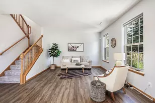 1692 Liberty Cir, Shakopee, MN 55379 - Photo 4