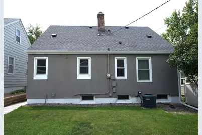 1945 Nevada Avenue E, Saint Paul, MN 55119 - Photo 4
