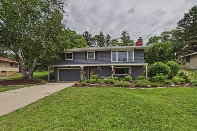 2640 Noble Avenue N, Golden Valley, MN 55422 - Photo 4