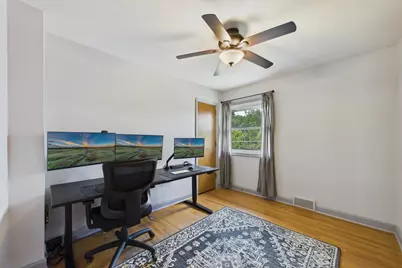 2640 Noble Avenue N, Golden Valley, MN 55422 - Photo 14