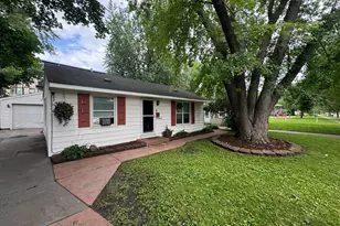 2940 Sumter Ave S, Saint Louis Park, MN 55426 - Photo 2