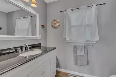 613 E Elm Avenue, Olivia, MN 56277 - Photo 24