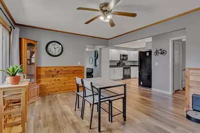 613 E Elm Avenue, Olivia, MN 56277 - Photo 10