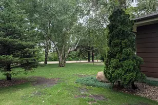 2113 Country Club Dr NE, Willmar, MN 56201 - Photo 6