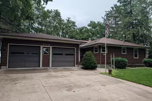 2113 Country Club Dr NE, Willmar, MN 56201 - Photo 1