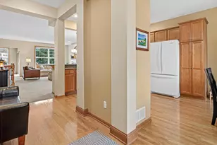 15118 Dutchman Way, Apple Valley, MN 55124 - Photo 8