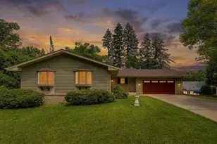 1527 E Windemere Circle NE, Columbia Heights, MN 55421 - Photo 42