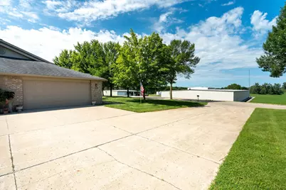 1036 N 1st Avenue, Fergus Falls, MN 56537 - Photo 6