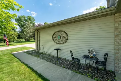 1036 N 1st Avenue, Fergus Falls, MN 56537 - Photo 8
