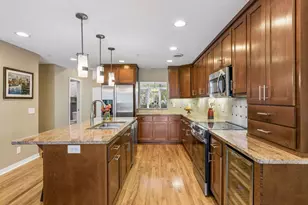 519 Willoughby Way W, Minnetonka, MN 55305 - Photo 8