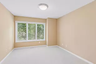 519 Willoughby Way W, Minnetonka, MN 55305 - Photo 28