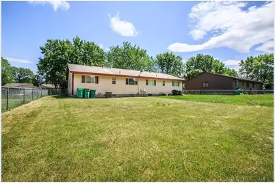 8225 June Avenue N, Brooklyn Park, MN 55443 - Photo 2