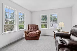 60 Grove St, Mahtomedi, MN 55115 - Photo 6