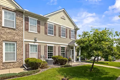 1246 Chateau Avenue #409, Maplewood, MN 55109 - Photo 2