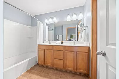1246 Chateau Avenue #409, Maplewood, MN 55109 - Photo 14