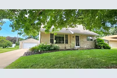 20 Highland Drive, Morris, MN 56267 - Photo 1