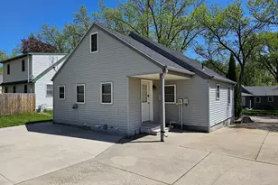 412 14th St SE, Willmar, MN 56201 - Photo 2