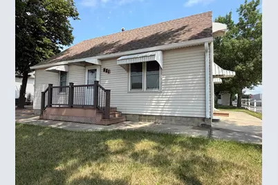 221 E Fletcher Street, Luverne, MN 56156 - Photo 6