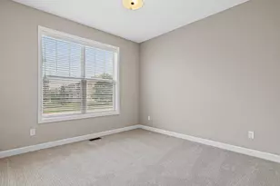 9189 Plymouth Rd, Woodbury, MN 55129 - Photo 22