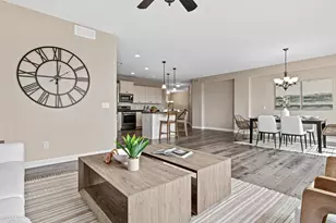 9189 Plymouth Rd, Woodbury, MN 55129 - Photo 12