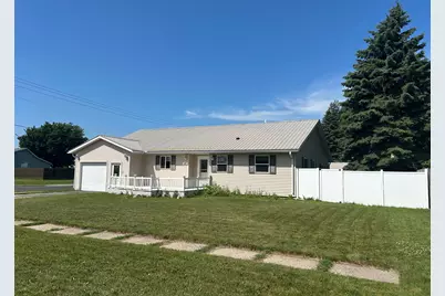 137 Maple Street, Tyler, MN 56178 - Photo 2