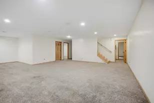 1600 26th St SW, Austin, MN 55912 - Photo 30