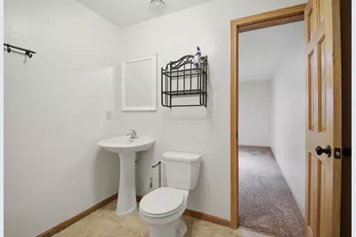 1600 26th Street SW, Austin, MN 55912 - Photo 38