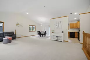 1600 26th St SW, Austin, MN 55912 - Photo 4