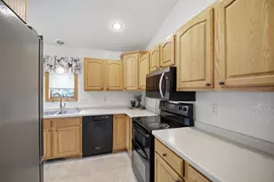 1600 26th St SW, Austin, MN 55912 - Photo 8