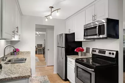 1901 Emerson Avenue S #104, Minneapolis, MN 55403 - Photo 24