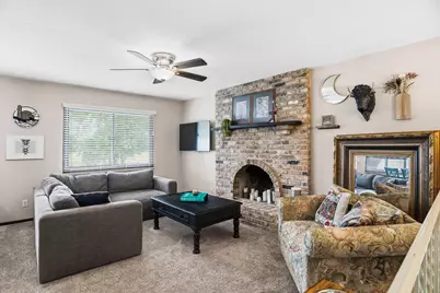 11913 70th Place N, Maple Grove, MN 55369 - Photo 8