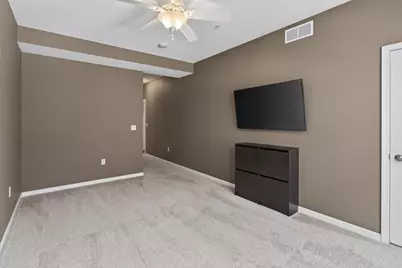 270 4th Street E #102, Saint Paul, MN 55101 - Photo 18