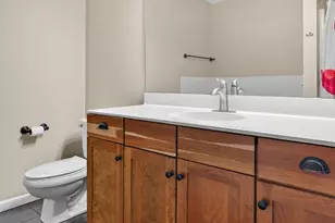 270 4th St E, Saint Paul, MN 55101 - Photo 20