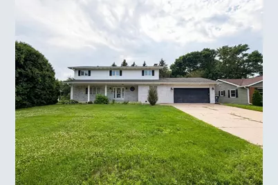 422 28th Street S, La Crosse, WI 54601 - Photo 1