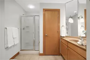 317 Groveland Ave, Minneapolis, MN 55403 - Photo 18