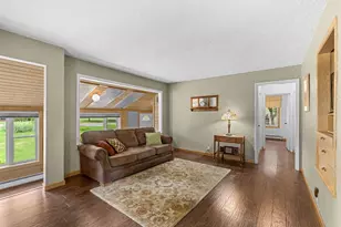 10645 Humboldt Ave S, Bloomington, MN 55431 - Photo 2
