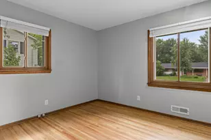 8460 Westbend Rd, Golden Valley, MN 55427 - Photo 14