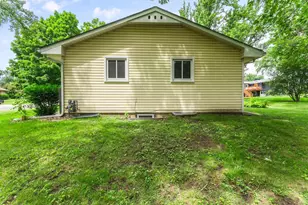 8460 Westbend Rd, Golden Valley, MN 55427 - Photo 54