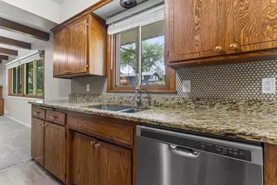8460 Westbend Road, Golden Valley, MN 55427 - Photo 32