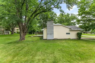 8460 Westbend Rd, Golden Valley, MN 55427 - Photo 58