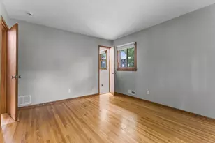 8460 Westbend Rd, Golden Valley, MN 55427 - Photo 14
