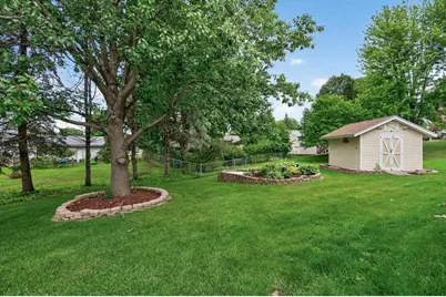 7910 W Park Hills Drive, Bloomington, MN 55438 - Photo 44