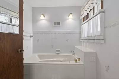 7910 W Park Hills Drive, Bloomington, MN 55438 - Photo 24