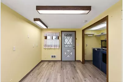 7910 W Park Hills Drive, Bloomington, MN 55438 - Photo 34