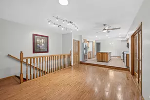 7910 W Park Hills Dr, Bloomington, MN 55438 - Photo 18