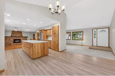 7910 W Park Hills Drive, Bloomington, MN 55438 - Photo 10