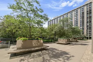 19 S 1st St, Minneapolis, MN 55401 - Photo 32