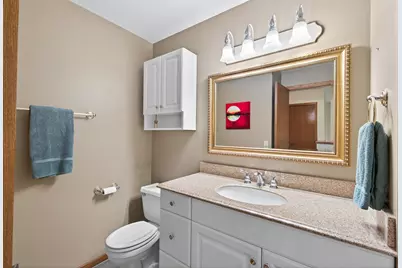 2597 Bedford Court #27, Mendota Heights, MN 55120 - Photo 18